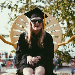 Meet your Posher, Lauren